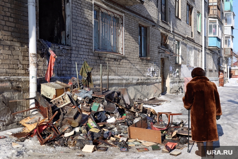 Пожар случился ночью в жилом доме по улице Краснодонская 7