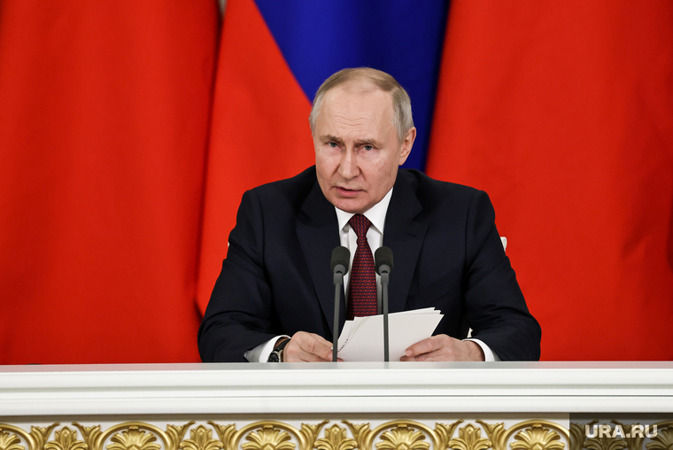 Президент России Владимир Путин и председатель КНР Си Цзинь Пин на встрече во время совместного заявления в Кремле. Москва, путин владимир, топ