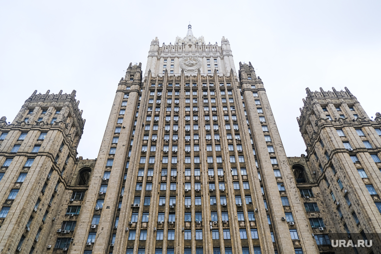 Повседневная жизнь. Москва, мид, здание, министерство иностранных дел