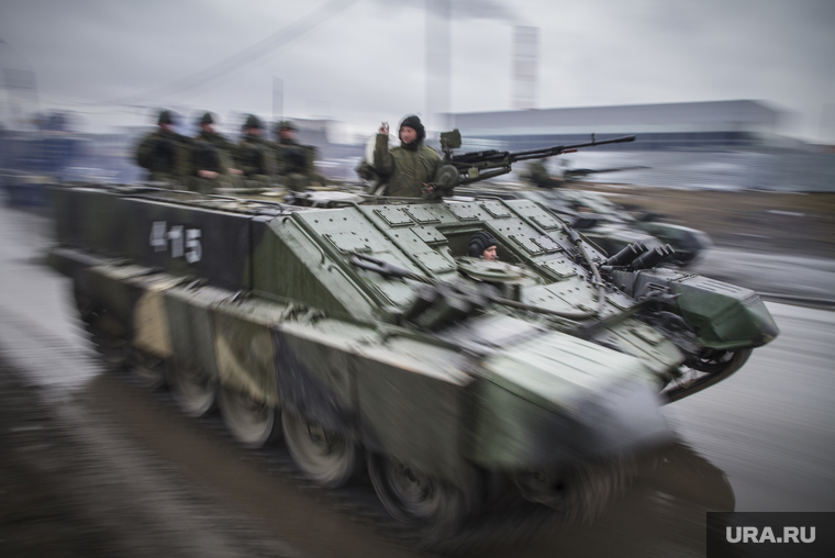 Репетиция парада Победы. Екатеринбург, военная техника, танки в городе