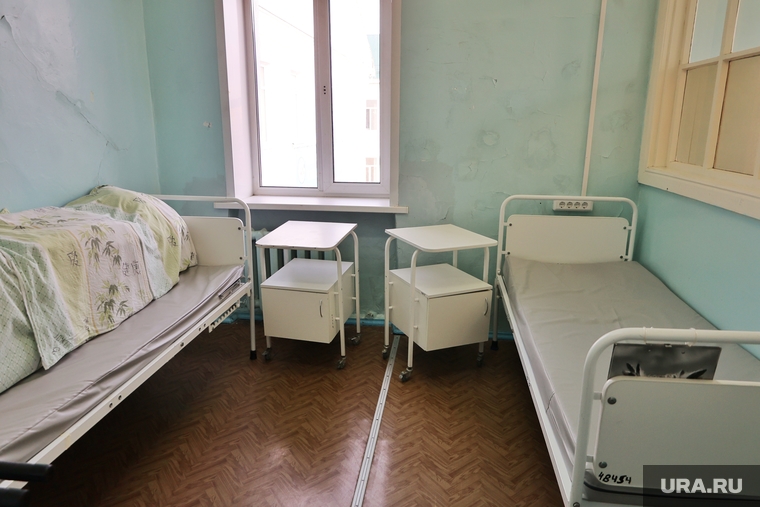 Учения МЧС в здании областной больницы. Курган, палата, больничная палата, больница, больничная койка