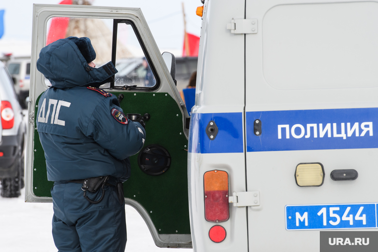 День оленевода в селе Аксарка, ЯНАО, зима, пазик, происшествие, полиция, дпс, полицейский