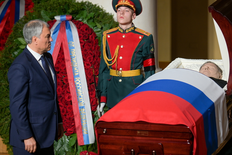 Лебедева похоронят на Новодевичьем кладбище в Москве