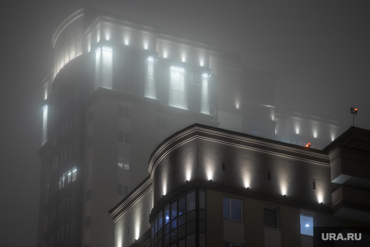 Вечерний город. Екатеринбург, смог, вечерний город, туман, вечерний екатеринбург