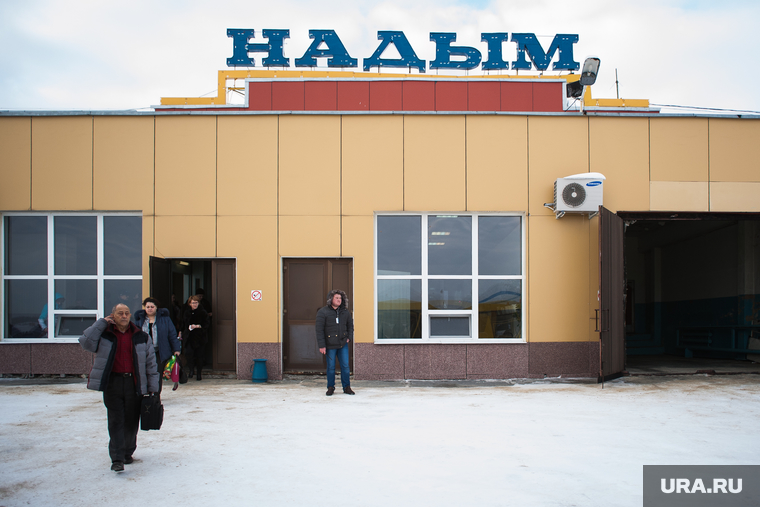 XXII Открытые традиционные соревнования оленеводов на Кубок Губернатора Ямало-Ненецкого автономного округа. Надым, аэропорт надым