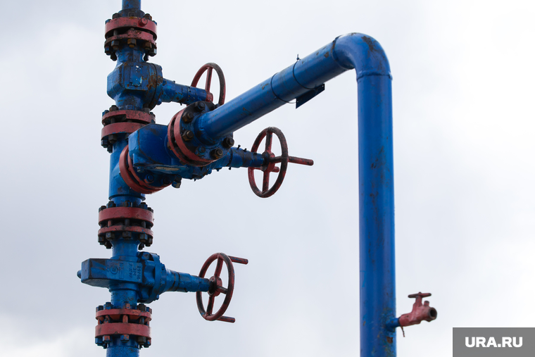 Качалки. Сургут, газ, газпром, топливо, роснефть, экономика, нефть, задвижка, месторождение, нефтедобыча, запорная арматура, добыча нефти, природные ресурсы, лукоил, сургутнефтегаз, куст нефтегазовый, цены на нефть, винтиль