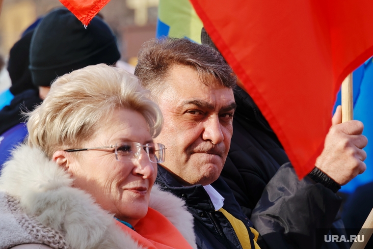 Например, депутаты гордумы Вера Овчинникова и Артур Пущин