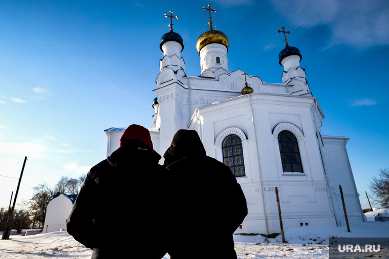 Детский дом в селе Житниковское. Курган, храм, церковь, подростки, рпц, парни