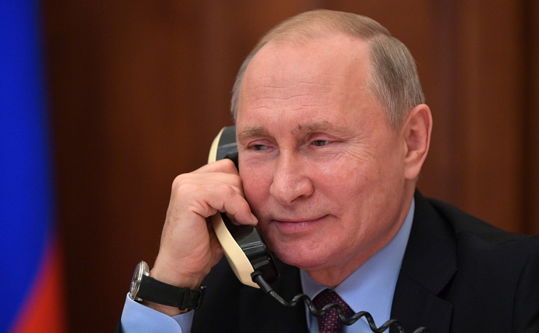 Сайт президента России, stock, улыбка, разговор по телефону, путин владимир, сток, stock