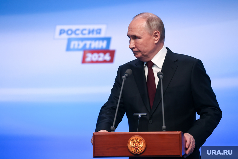 Президент России Владимир Путин на пресс-конференции после окончания голосования на президентских выборах 2024. Москва, путин владимир