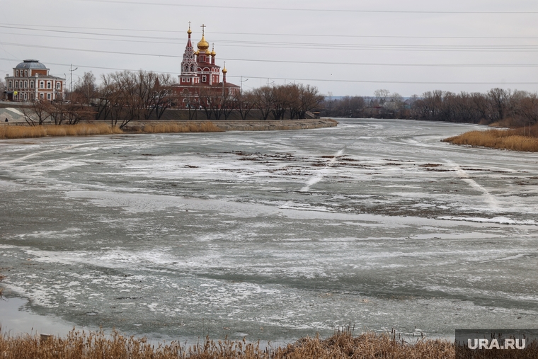 Набережная Тобола. Курган, река тобол, весна, набережная тобола
