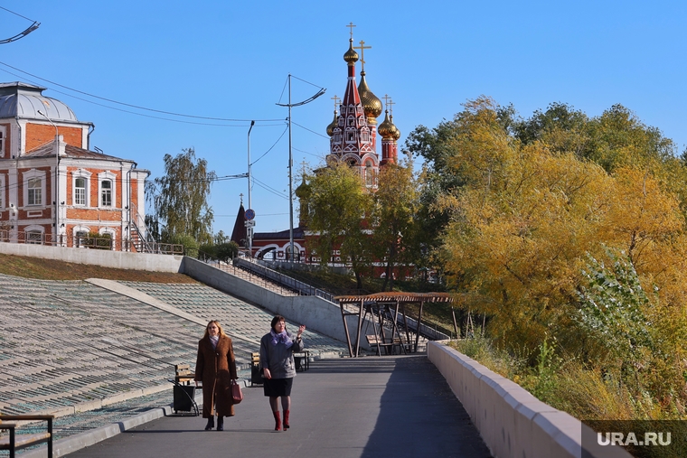 Осень. Курган, храм богоявленского, набережная  тобола