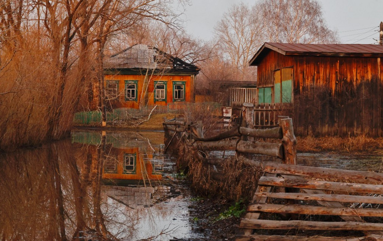 Людей призывают покидать дома, не дожидаясь прихода воды
