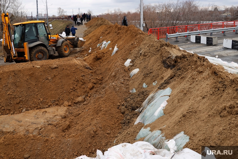 Кировский мост. Курган, паводок, подсыпка