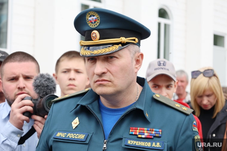 Визит главы МЧС Александра Куренкова в микрорайон Смолино. Курган, куренков александр