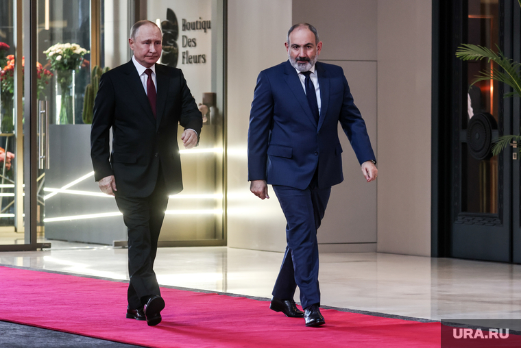 Владимир Путин на саммите ОДКБ в Ереване. Армения, Ереван, путин владимир, пашинян никол