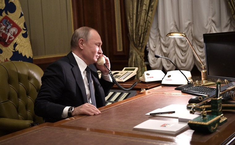 Клипарт. Сток Сайт президента России, телефон, путин владимир, stock