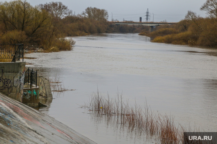 Уровень воды в реке Тобол на 25 апреля.
Курган., паводок, река тобол