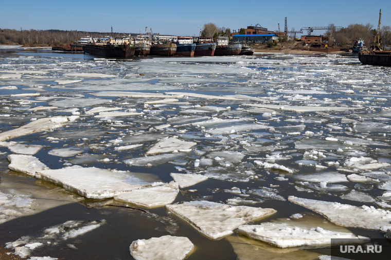 Закамск, микрорайон Водник. Пермь, ледоход, река кама, весна