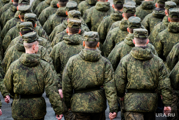 Репетиция парада Победы. Челябинск, силовики, камуфляж, армия, военные, солдаты, войска, призыв, новобранец, призывник, военнослужащие, репетиция парада, торжественное построение, вежливые люди, сво