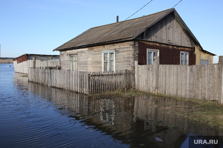 Часть домов уже в воде, и ее точно станет больше