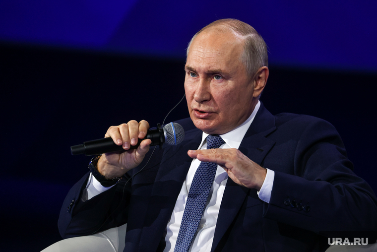 Владимир Путин на Третьей Международной олимпиаде по финансовой безопасности. Сочи, путин владимир, топ