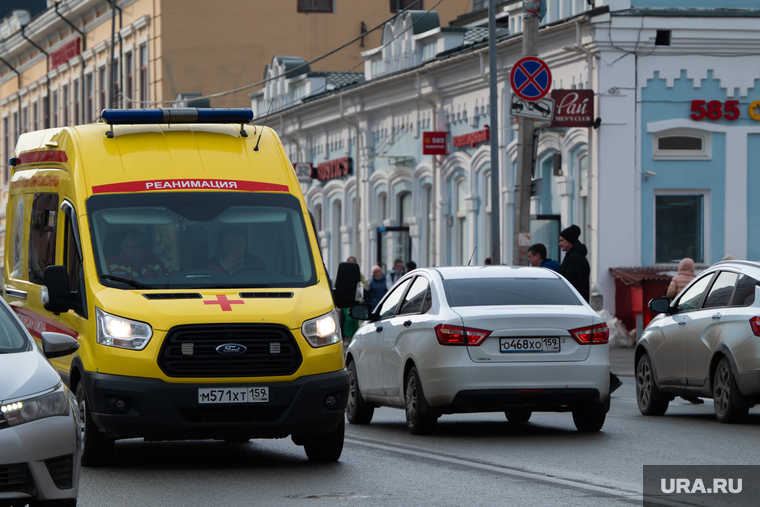 Обзорная по городу. Пермь
, зима, город, реанимация, спецтранспорт, скорая