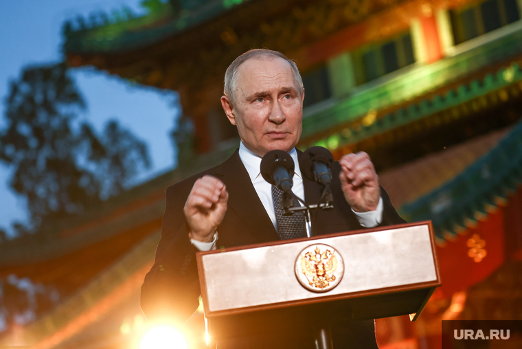 Заключительная пресс-конференция президента России Владимира Путина по окончанию визита в Китай. Пекин, КНР, путин владимир