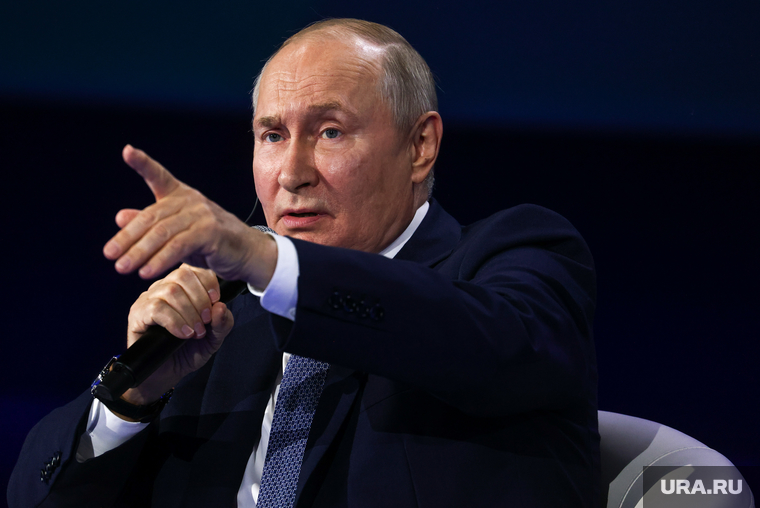 Владимир Путин на Третьей Международной олимпиаде по финансовой безопасности. Сочи, путин владимир, топ