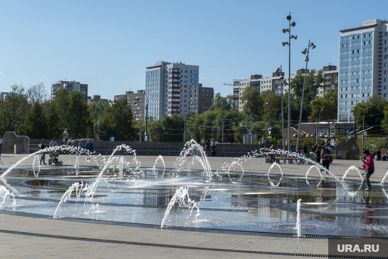 Виды города. Пермь, фонтан эспланада