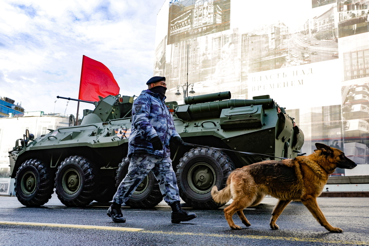 В генеральной репетиции также участвуют сотрудники силовых ведомств