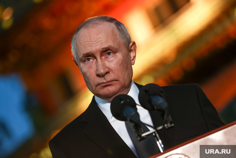 Заключительная пресс-конференция президента России Владимира Путина по окончанию визита в Китай. Пекин, КНР, путин владимир, топ