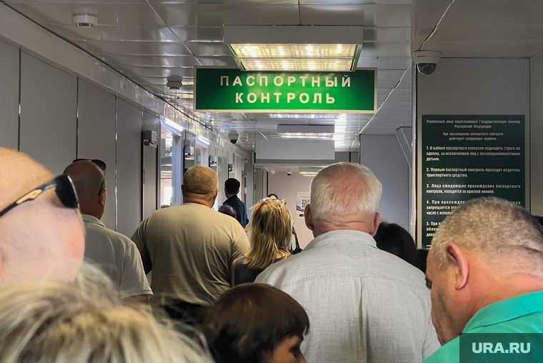 Нур-султан. Казахстан. , граница, паспортный контроль, россия - казахстан