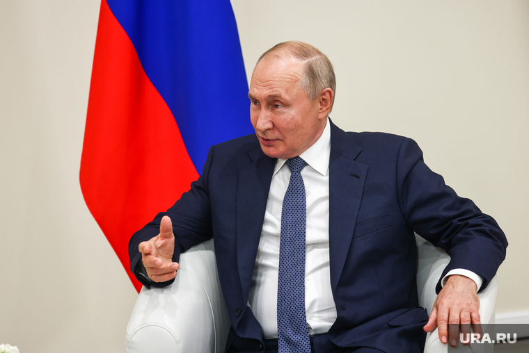 Владимир Путин на переговорах с президентом Абхазии. Сочи, путин владимир, топ