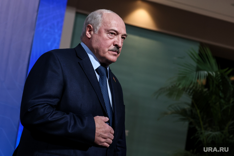 Владимир Путин на саммите ОДКБ в Ереване. Армения, Ереван, лукашенко александр