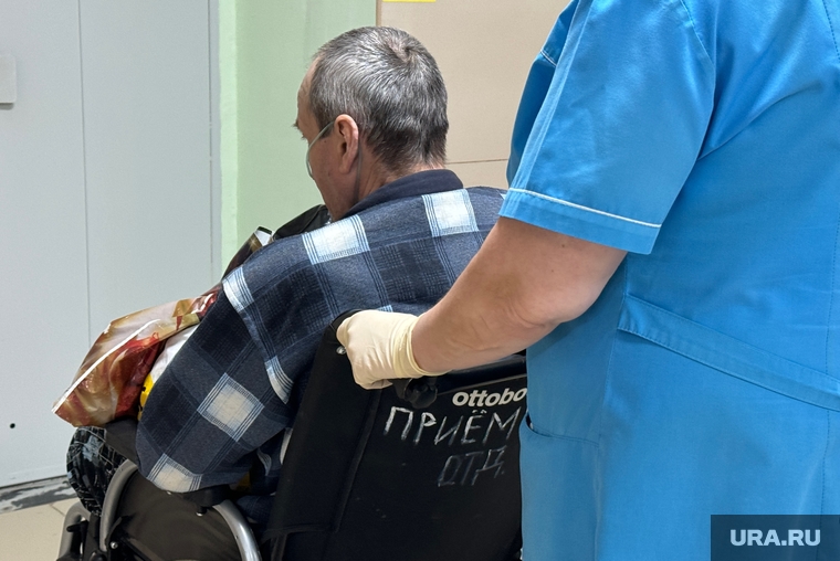 Госпиталь для ветеранов войн. Курган, пациент, медсестра, стационар, поликлиника, процедурный кабинет, госпиталь ветеранов войн, больница, инвалид в коляске