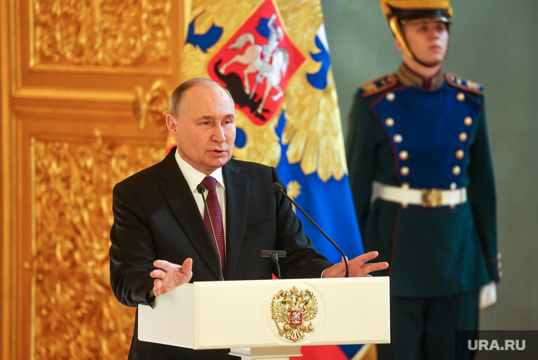 Президент России Владимир Путин на встрече с доверенными лицами. Москва, путин владимир