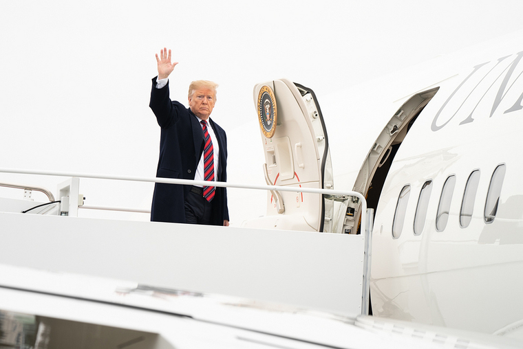 Клипарт The White House, приветствие, трамп дональд, трап самолета