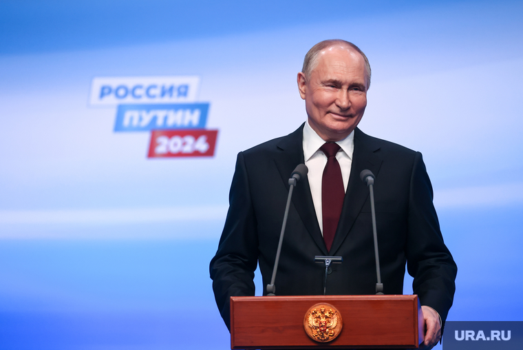 Президент России Владимир Путин на пресс-конференции после окончания голосования на президентских выборах 2024. Москва, путин владимир