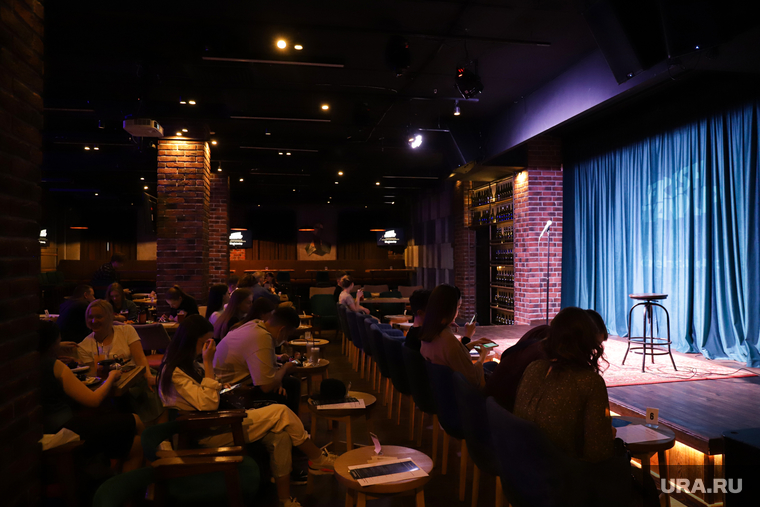 Первый стендап-клуб "Standup Spot". Екатеринбург, стендап, standup spot, standup, открытый микрофон, комедия, fresh standup, стендап клуб
