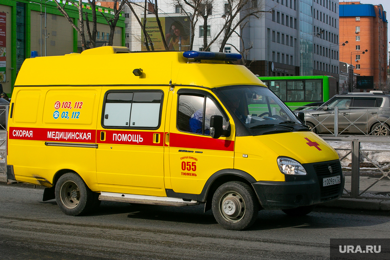 Скорая помощь. Тюмень, машина скорой помощи, скорая помощь, скорая медицинская помощь