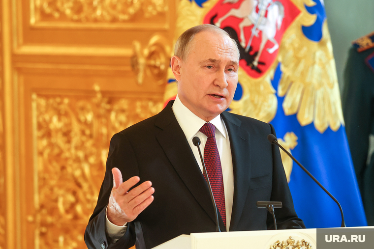 Президент Владимир Путин пожелал губернатору Вадиму Шумкову успехов на новых выборах