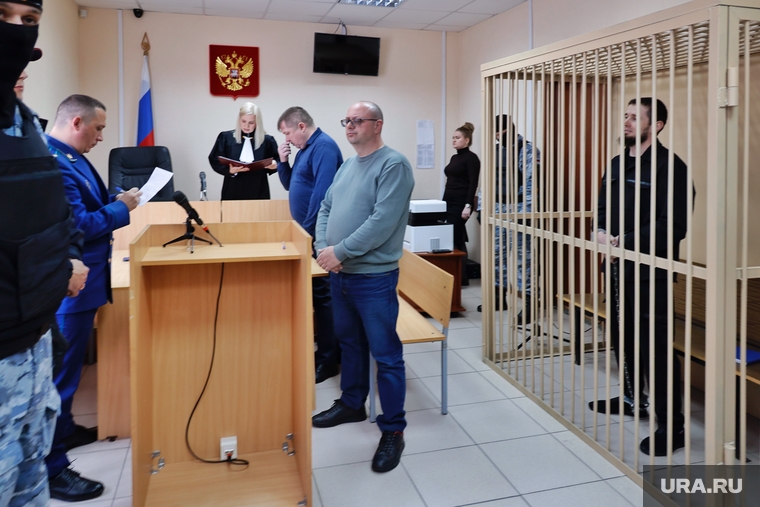 Суд вынес бывшим силовикам приговоры с реальным лишением свободы