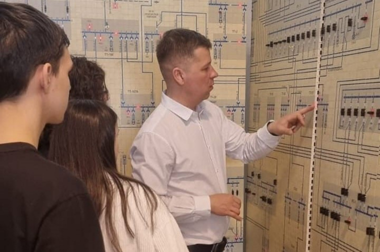 Учащиеся в течение года знакомились с особенностями работы энергетиков