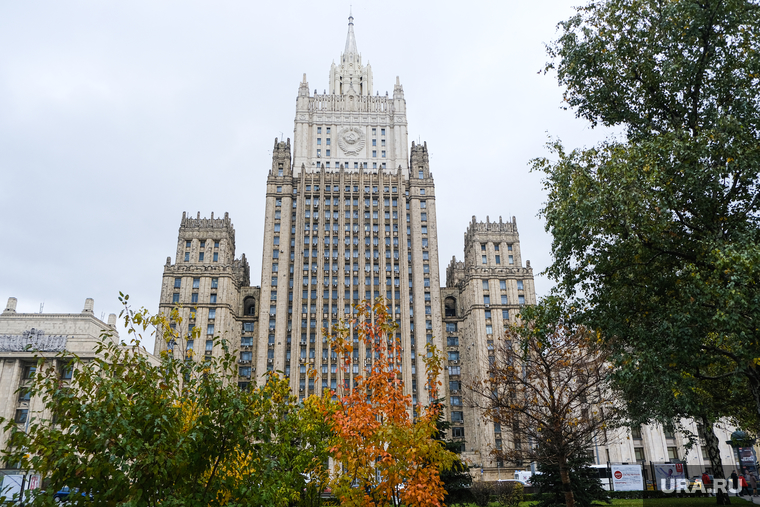 Повседневная жизнь. Москва, мид, здание, министерство иностранных дел