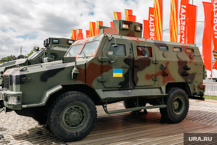 Дно у «Козака» двойное, V-образной формы для повышения противоминной стойкости