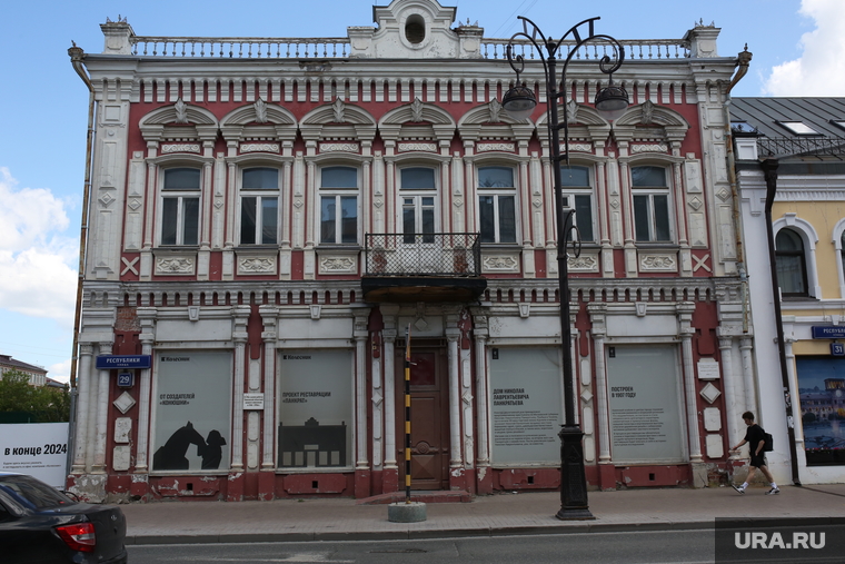 В прошлом новых собственников обрели пять исторических зданий в Тюмени и Тобольске. Среди них - "Дом и магазин Н.Л. Панкратьева". Реставрация этого дома будет проходить в строгом соответствии с проектами, разработанными аттестованными архитекторами.