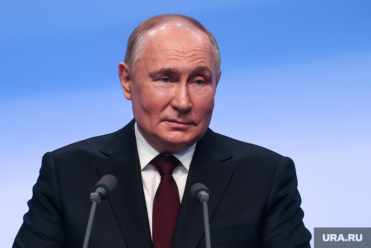 Президент России Владимир Путин на пресс-конференции после окончания голосования на президентских выборах 2024. Москва, путин владимир, топ