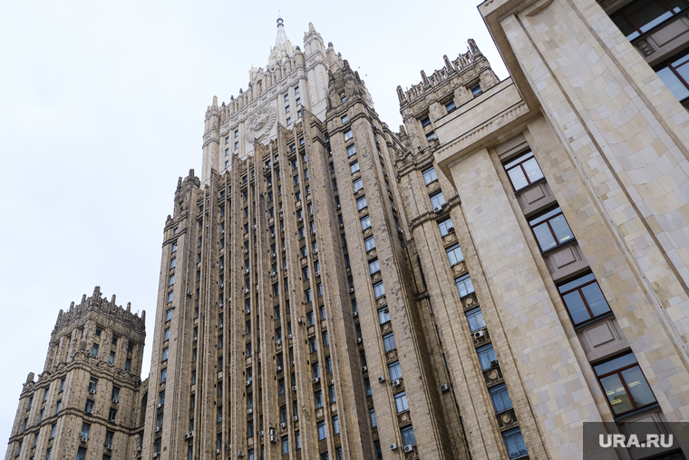 Путин напомнил, что предыдущая встреча с руководством МИД состоялась в конце 2021 года, а за это время произошло много поворотных событий как в стране, так и в мире