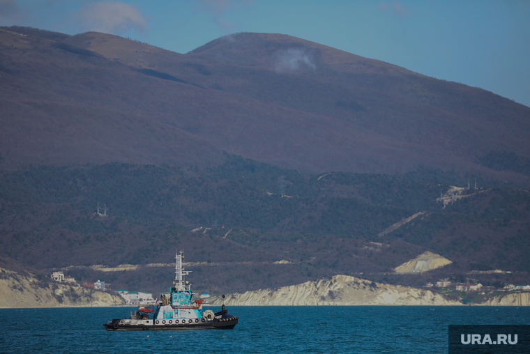 Черное море. Новороссийск, черное море, корабль, судно, порт, новороссийск, порт новороссийска